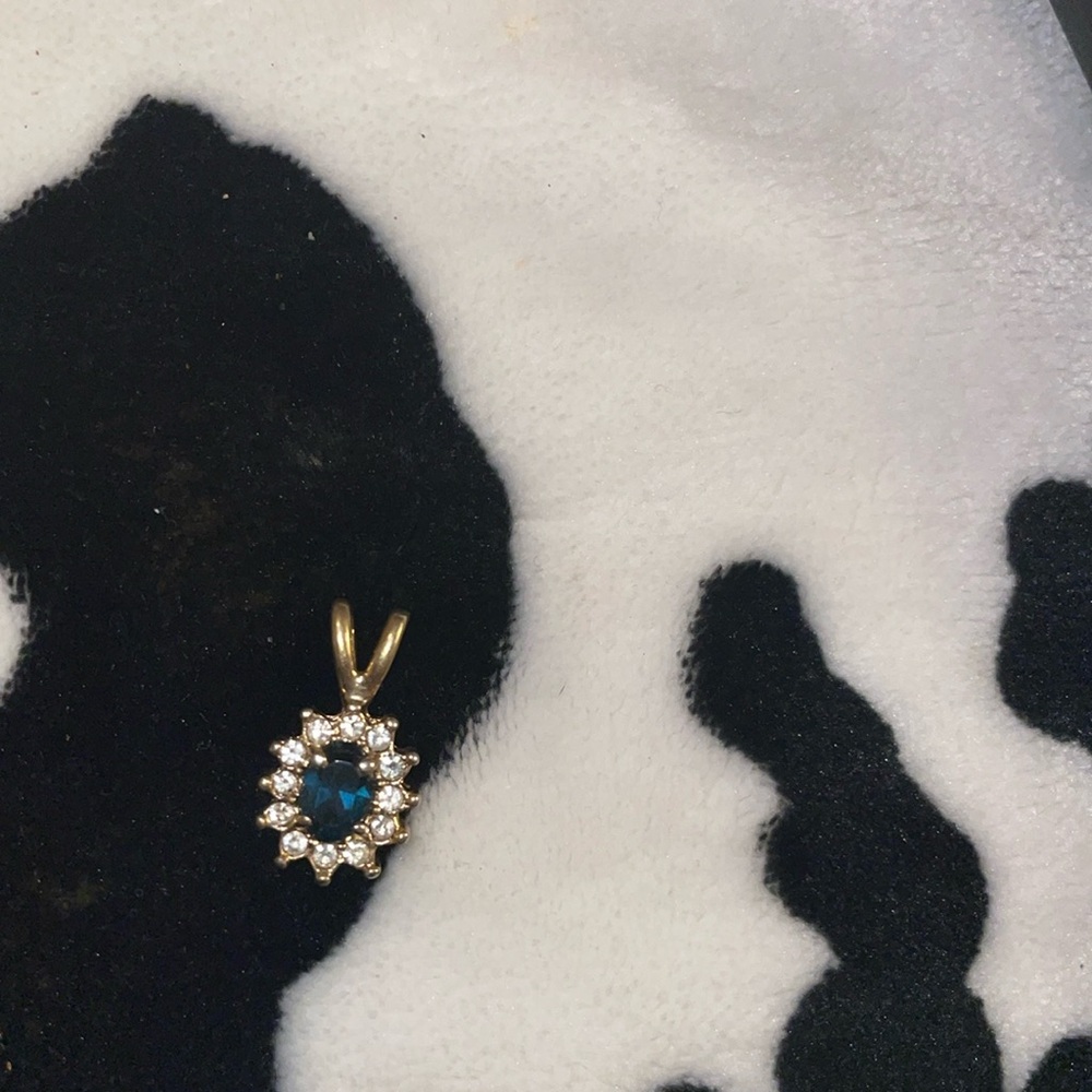Gold diamond and sapphire pendant for women